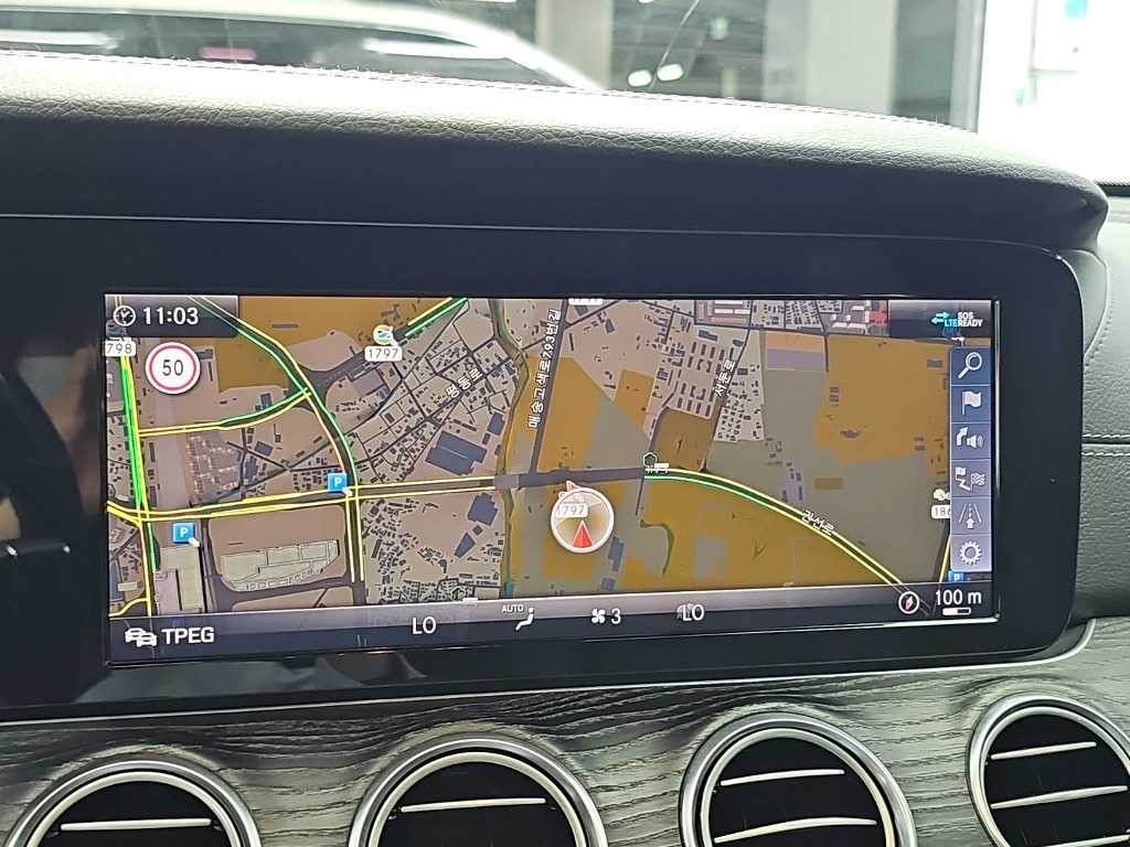 벤츠 E 클래스 E-클래스 W213 E220d 익스클루시브 이미지 15