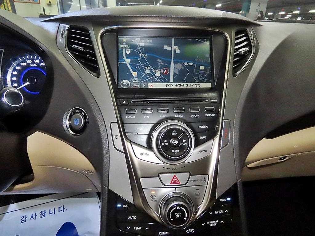 현대 그랜저 그랜저 HG HG240 LUXURY 이미지 11