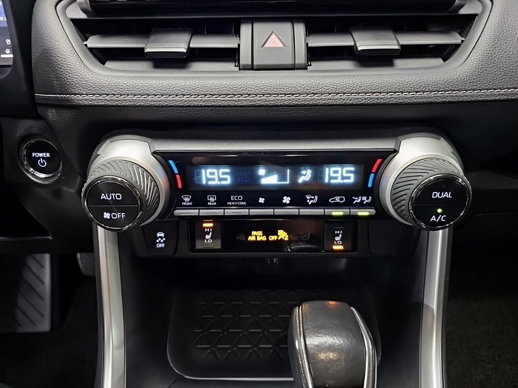 토요타 라브4 RAV4(5세대) 2.5 2WD 하이브리드 XLE 이미지 10