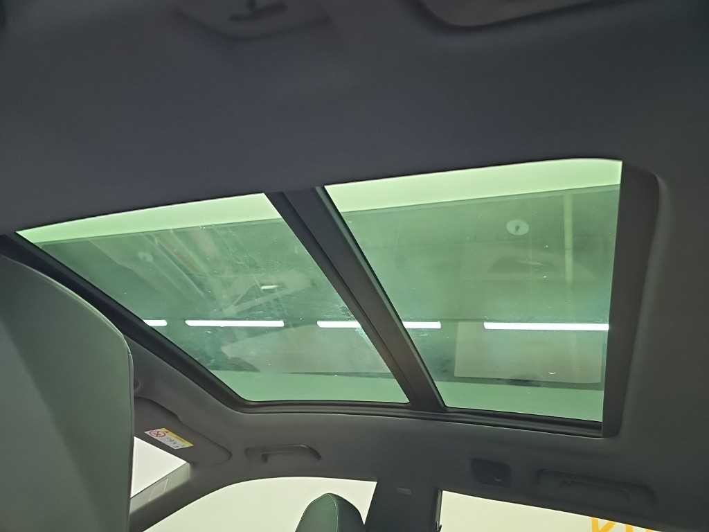 아우디 Q8 55 TFSI 콰트로 프리미엄 이미지 14