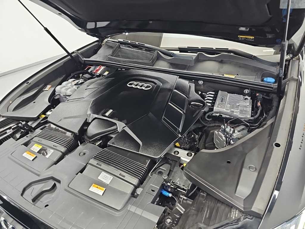 아우디 Q8 55 TFSI 콰트로 프리미엄 이미지 5