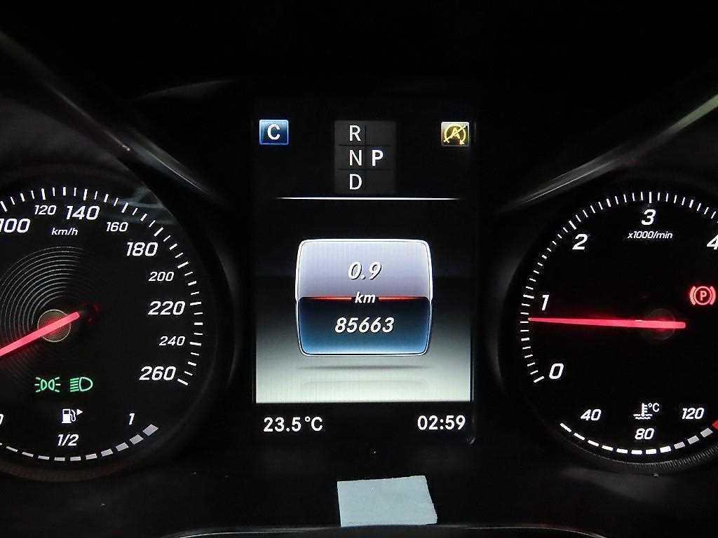 벤츠 C 클래스 C클래스 W205 C220 d 아방가르드 이미지 10