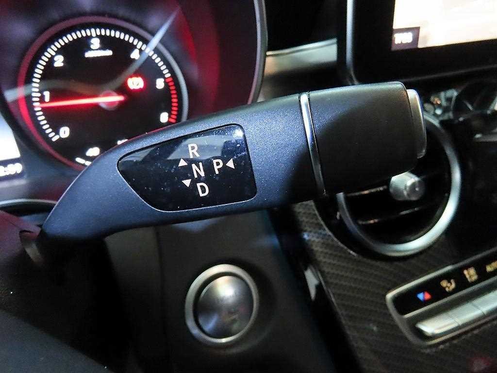벤츠 C 클래스 C클래스 W205 C220 d 아방가르드 이미지 16