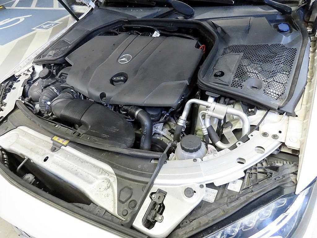 벤츠 C 클래스 C클래스 W205 C220 d 아방가르드 이미지 19