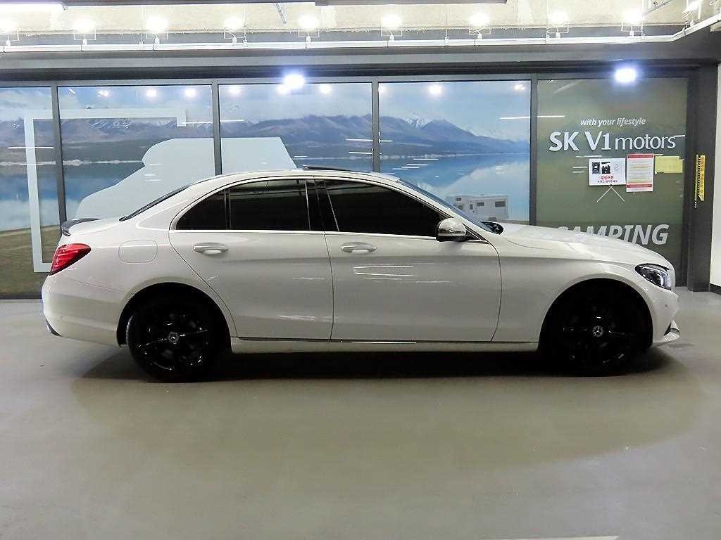 벤츠 C 클래스 C클래스 W205 C220 d 아방가르드 이미지 2