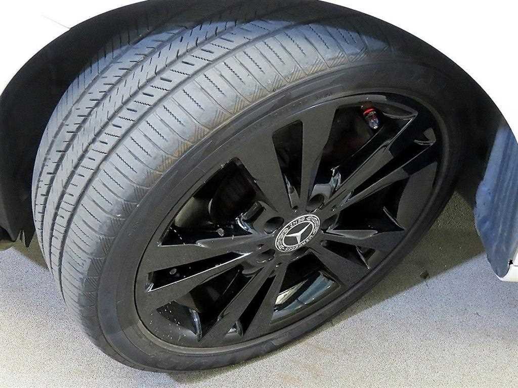 벤츠 C 클래스 C클래스 W205 C220 d 아방가르드 이미지 20