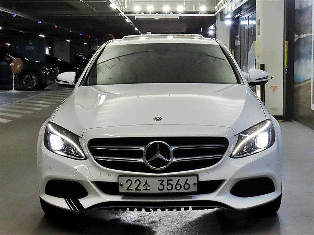 벤츠 C 클래스 C클래스 W205 C220 d 아방가르드 이미지 3