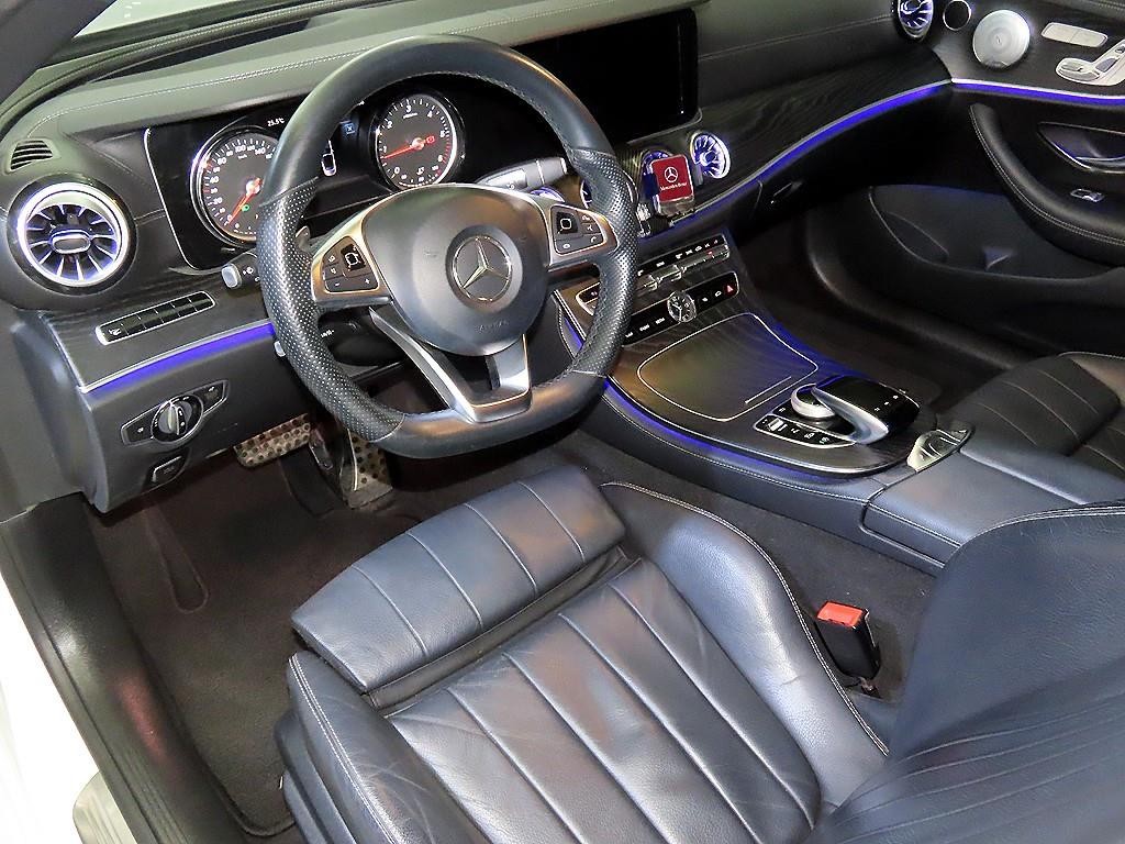벤츠 E 클래스 E-클래스 W213 E220d 카브리올레 이미지 12