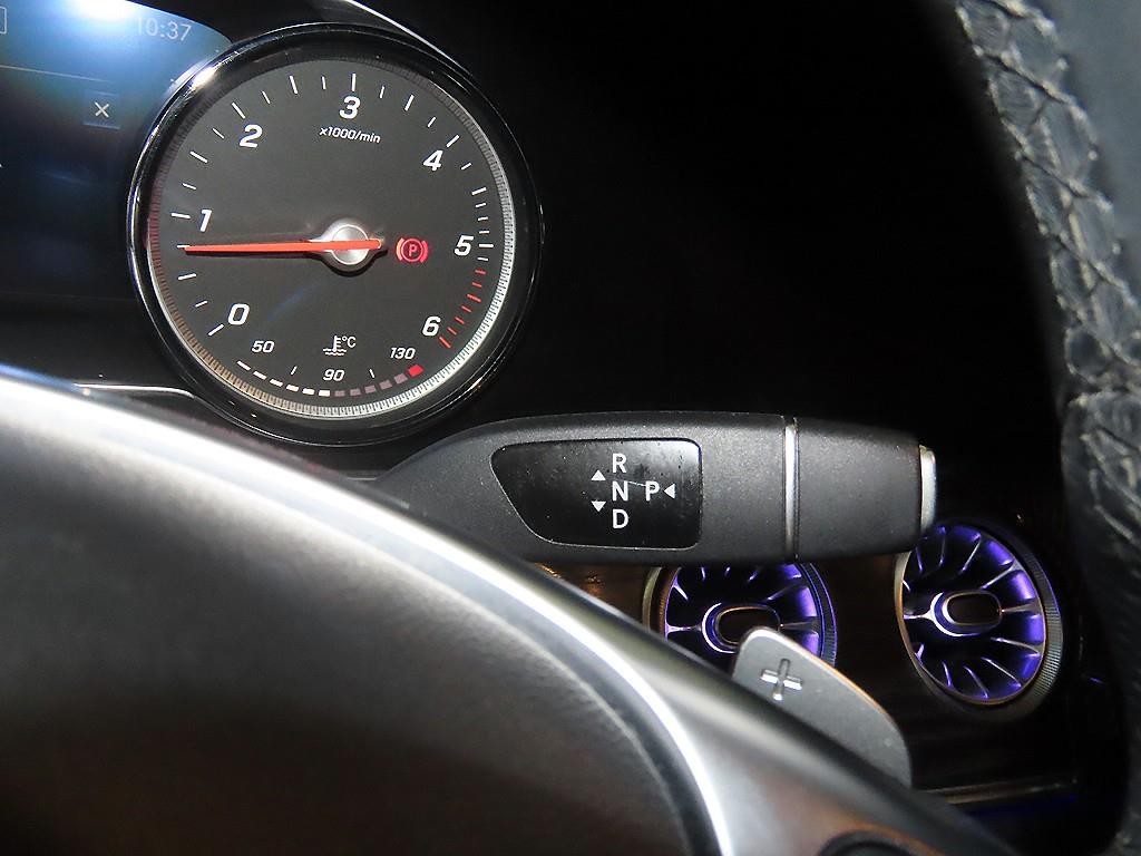 벤츠 E 클래스 E-클래스 W213 E220d 카브리올레 이미지 14