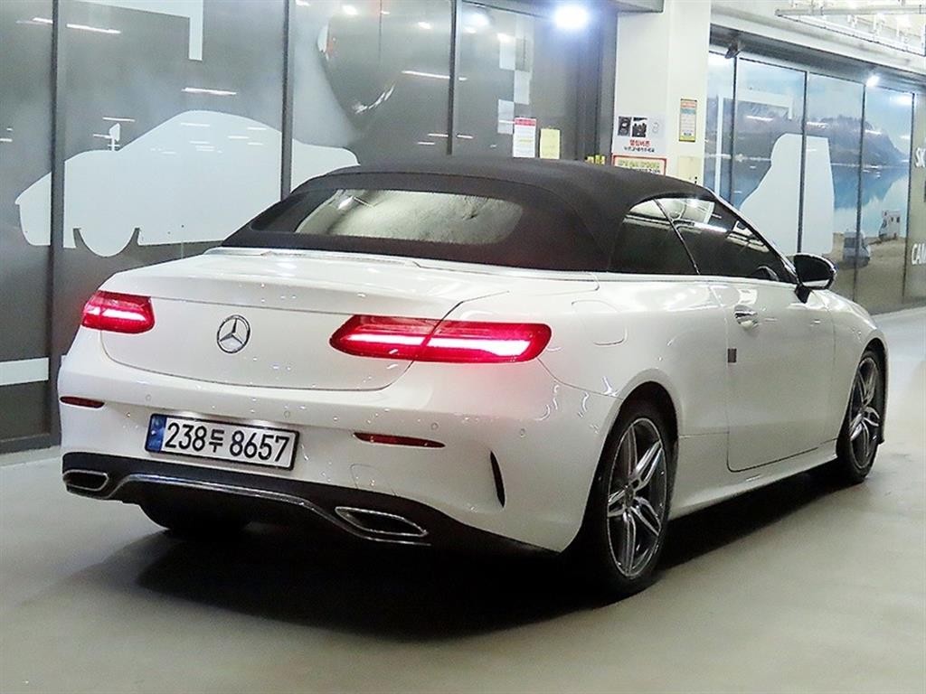 벤츠 E 클래스 E-클래스 W213 E220d 카브리올레 이미지 4