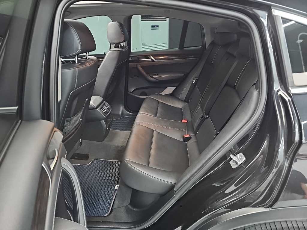 BMW X4 X4 (F26) xDrive 20d 이미지 12