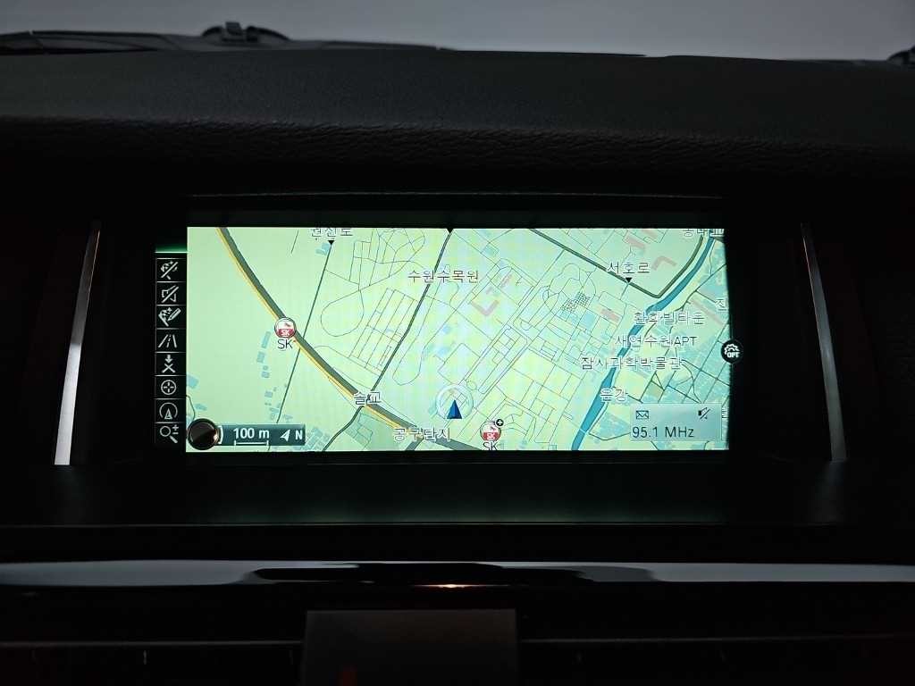 BMW X4 X4 (F26) xDrive 20d 이미지 15