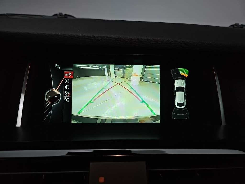 BMW X4 X4 (F26) xDrive 20d 이미지 16
