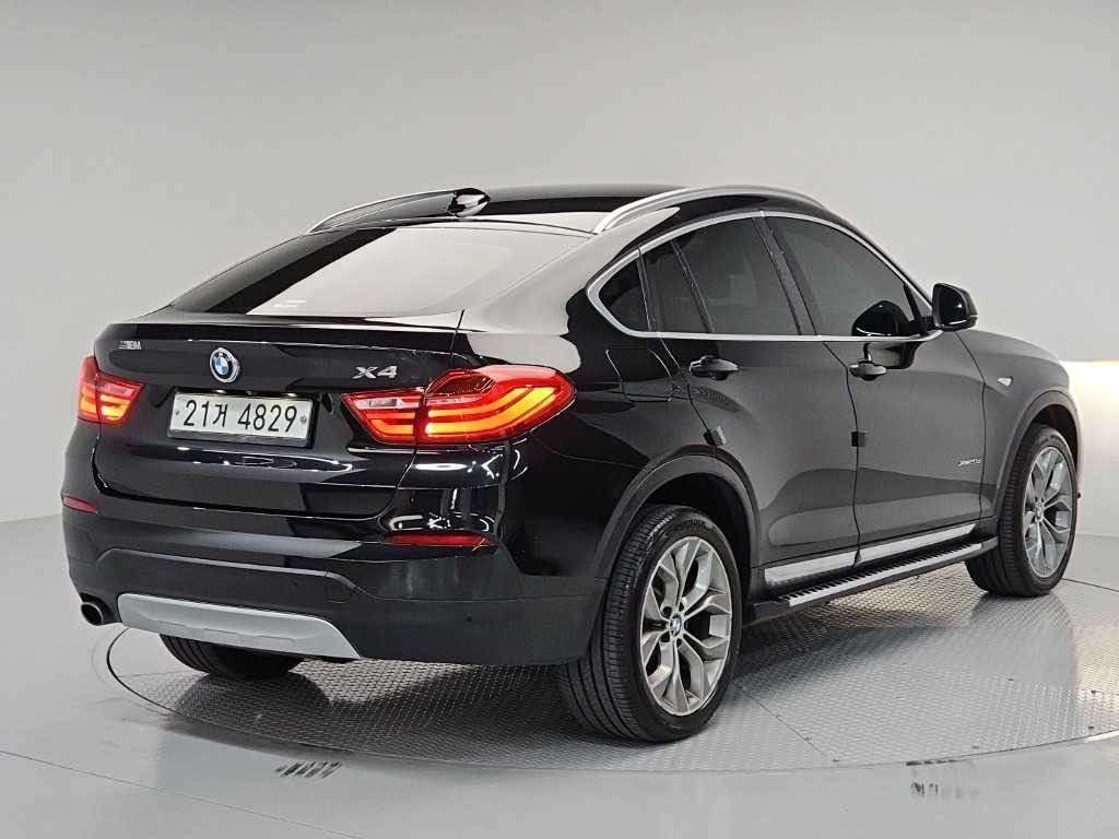 BMW X4 X4 (F26) xDrive 20d 이미지 4