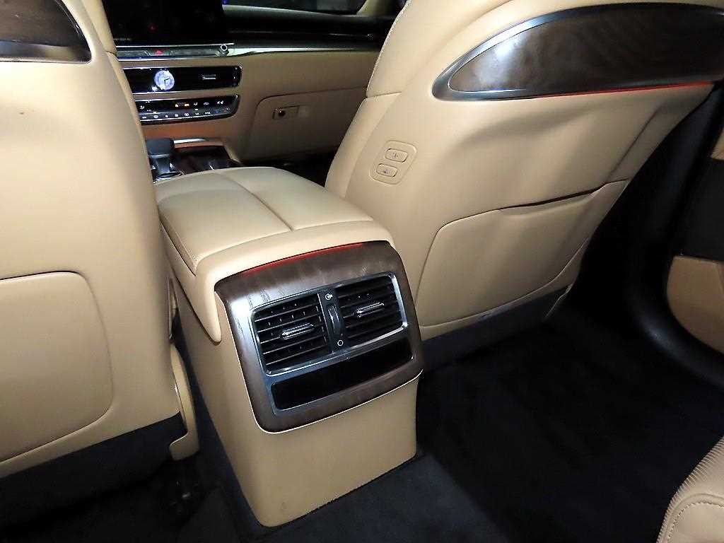 기아 K9 더 K9 3.8 GDI AWD 그랜드 플래티넘 이미지 15