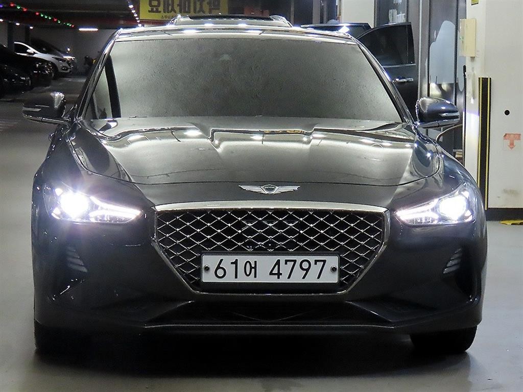 제네시스 G70 2.0T 엘리트 이미지 2