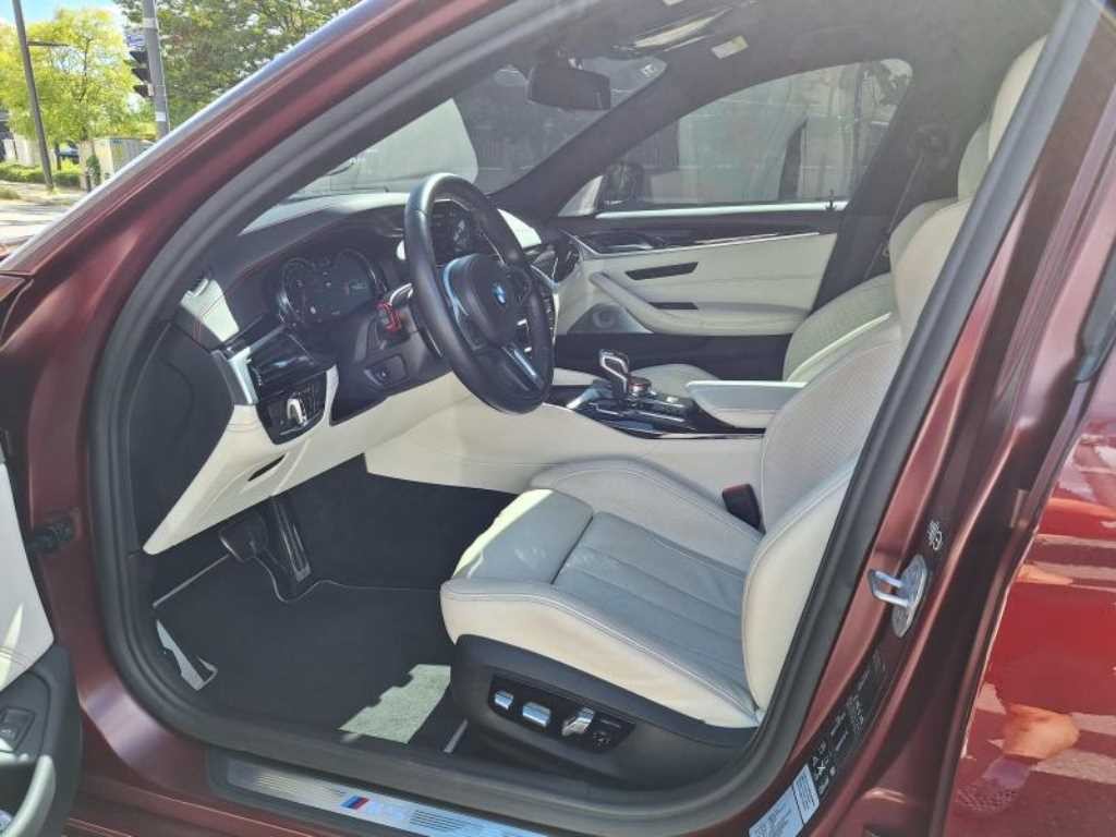 BMW 5시리즈 M5 (F90, F10) M5 세단 퍼스트 에디션 이미지 15
