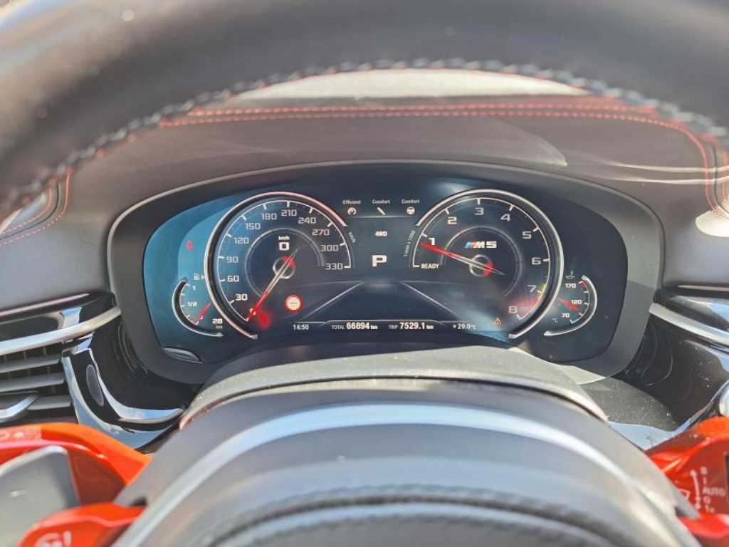 BMW 5시리즈 M5 (F90, F10) M5 세단 퍼스트 에디션 이미지 17