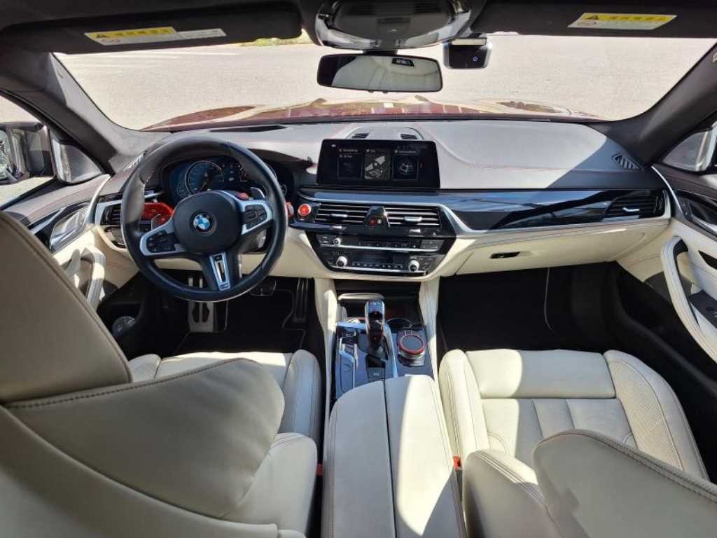 BMW 5시리즈 M5 (F90, F10) M5 세단 퍼스트 에디션 이미지 2