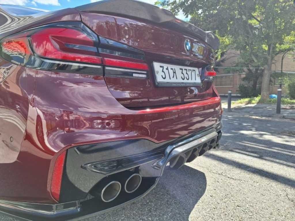 BMW 5시리즈 M5 (F90, F10) M5 세단 퍼스트 에디션 이미지 9