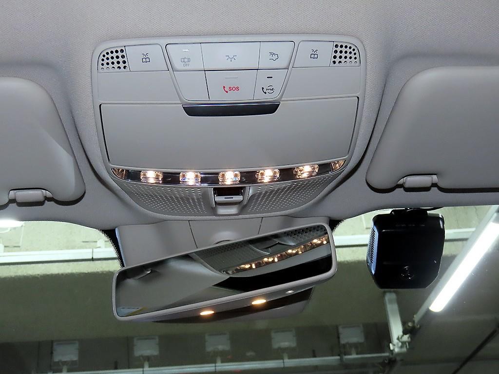 벤츠 E 클래스 E-클래스 W213 E220d 4MATIC 익스클루시브 이미지 15