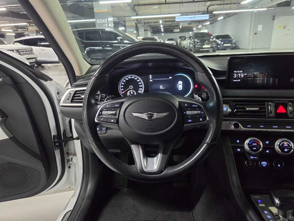 제네시스 G70 더 뉴 G70 가솔린 2.0T 2WD 이미지 11