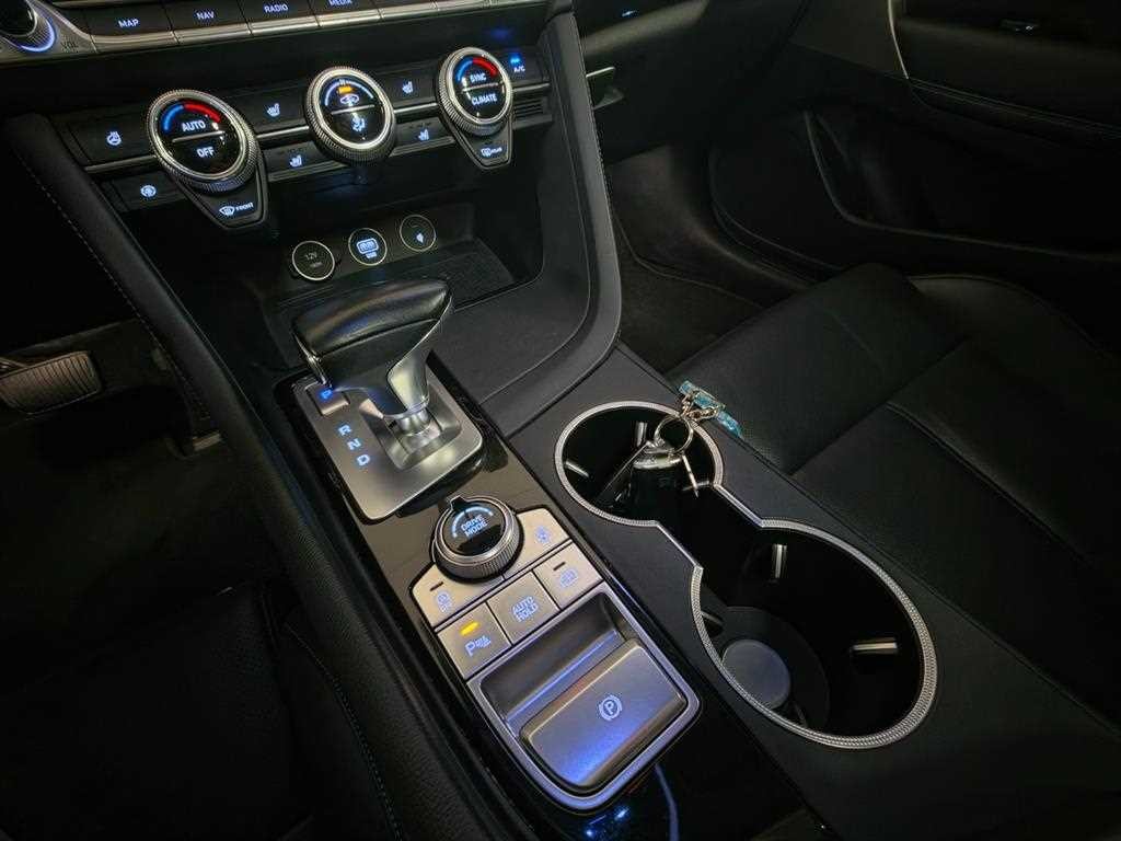 제네시스 G70 더 뉴 G70 가솔린 2.0T 2WD 이미지 19