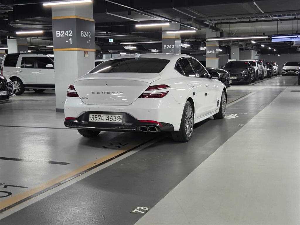 제네시스 G70 더 뉴 G70 가솔린 2.0T 2WD 이미지 4