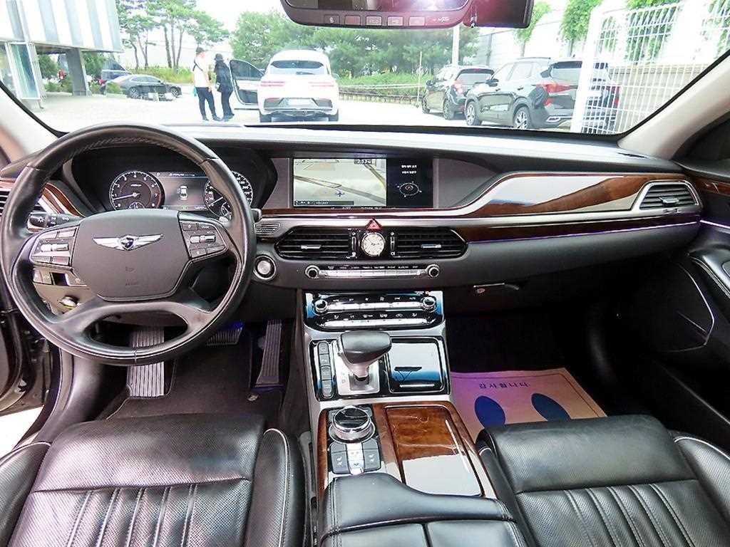 제네시스 EQ900 3.8 GDI AWD 프리미엄 럭셔리 이미지 7