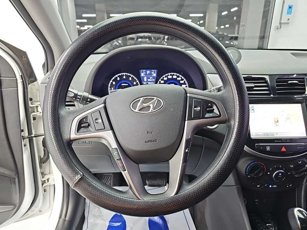 현대 엑센트 엑센트신형 1.4VVT 모던 이미지 9