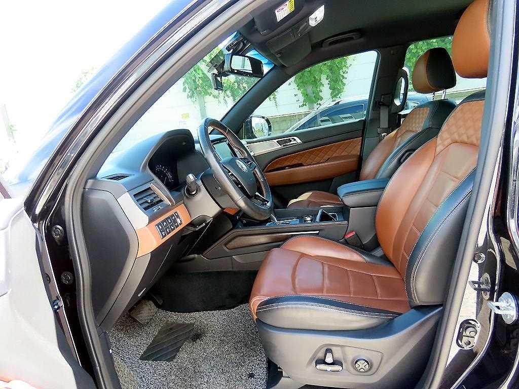 KG모빌리티(쌍용) 렉스턴 G4렉스턴 디젤 2.2 4WD 헤리티지 이미지 5