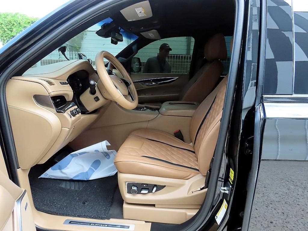 캐딜락 에스컬레이드 6.2 V8 ESV 이미지 5