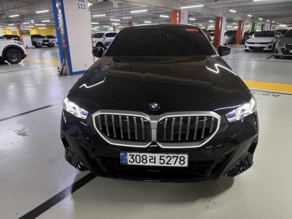BMW 5시리즈 5시리즈 (G60) 520i M 스포츠 이미지 1