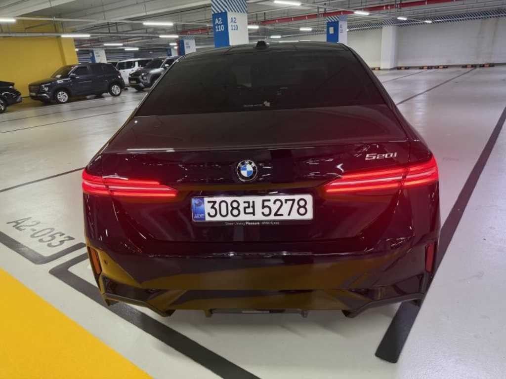 BMW 5시리즈 5시리즈 (G60) 520i M 스포츠 이미지 5