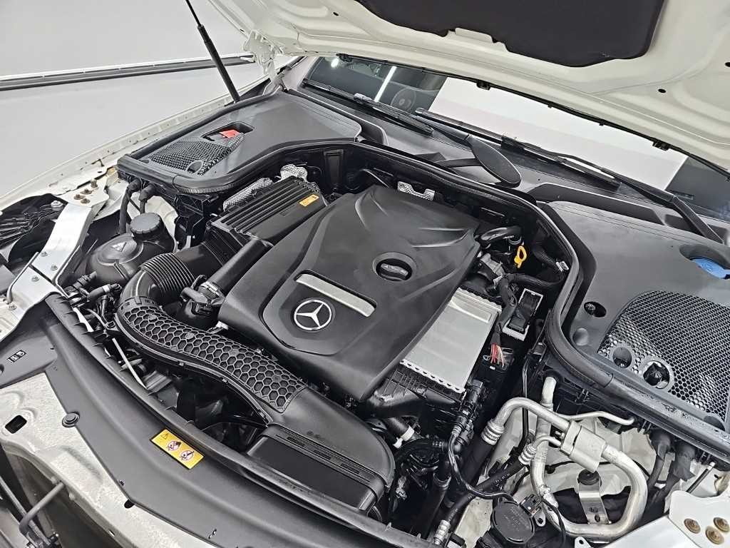 벤츠 E 클래스 E-클래스 W213 E300 4MATIC 익스클루시브 이미지 5