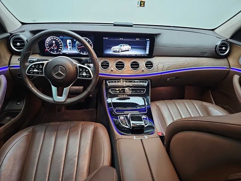 벤츠 E 클래스 E-클래스 W213 E300 4MATIC 익스클루시브 이미지 7