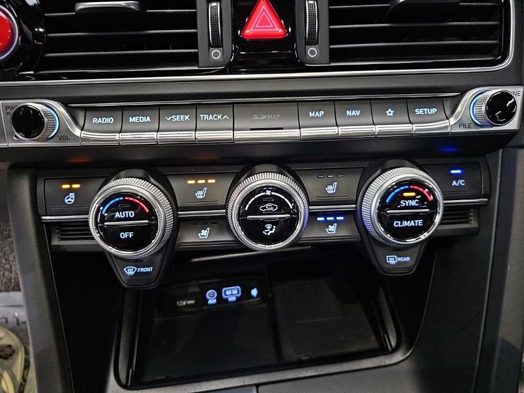 제네시스 G70 3.3T 스포츠 AWD 슈프림 이미지 10