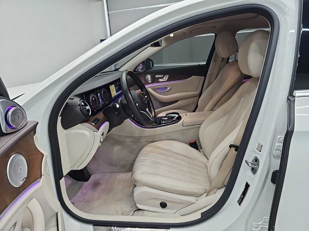 벤츠 E 클래스 E-클래스 W213 E300 4MATIC 익스클루시브 이미지 11