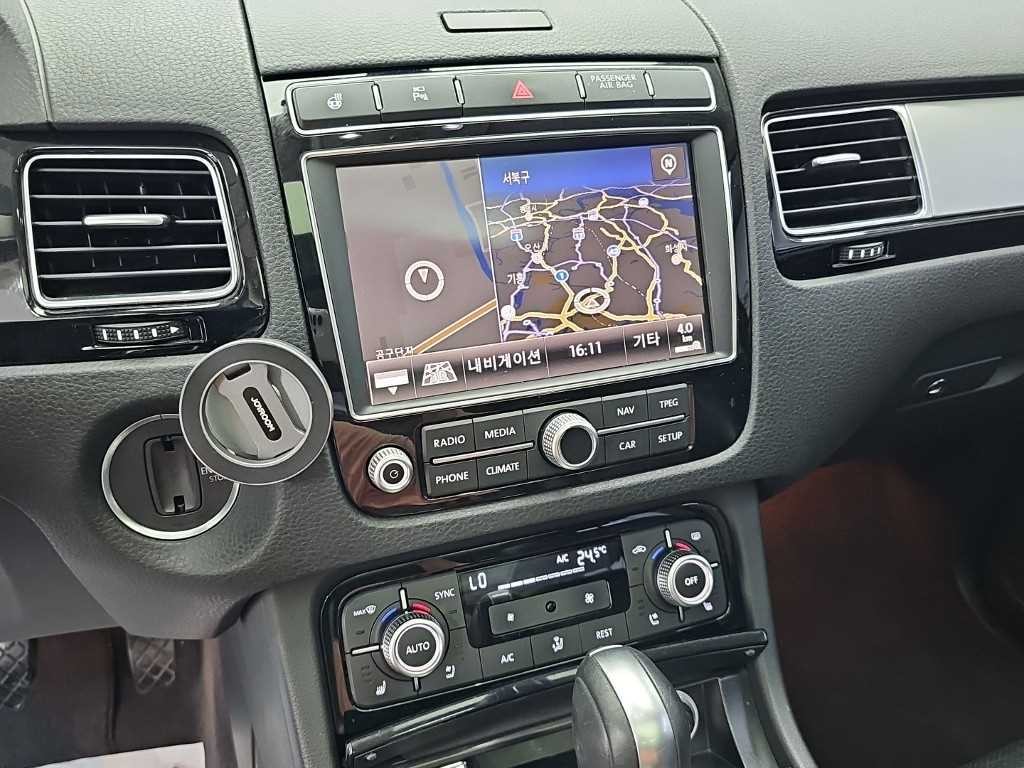 폭스바겐 투아렉 뉴 투아렉 V6 3.0 TDI 블루모션 프리미엄 이미지 10