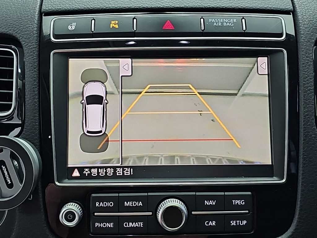 폭스바겐 투아렉 뉴 투아렉 V6 3.0 TDI 블루모션 프리미엄 이미지 16