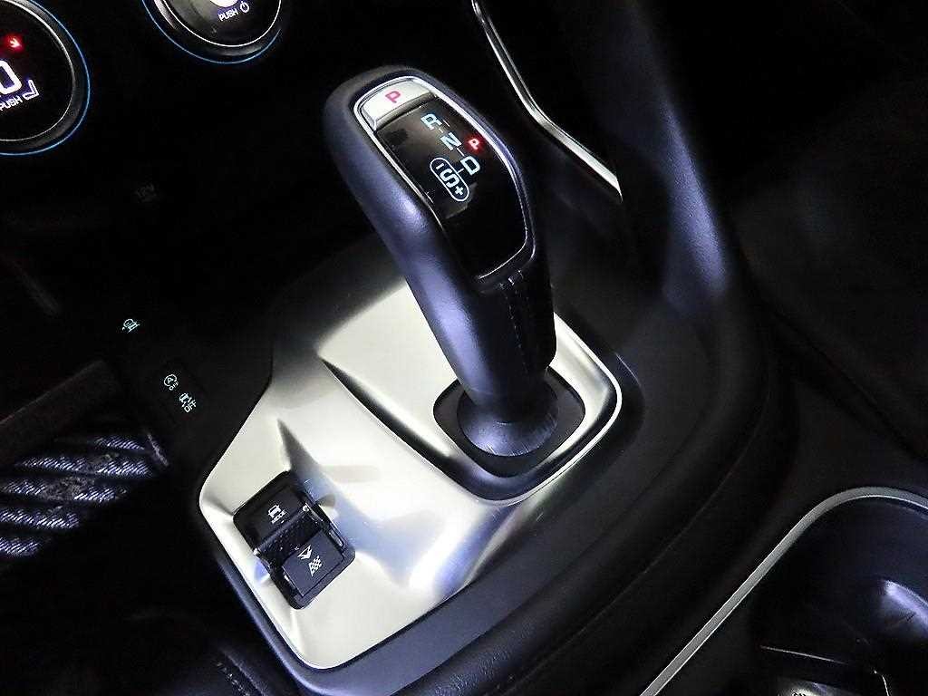 재규어 E-PACE P250 SE 이미지 12
