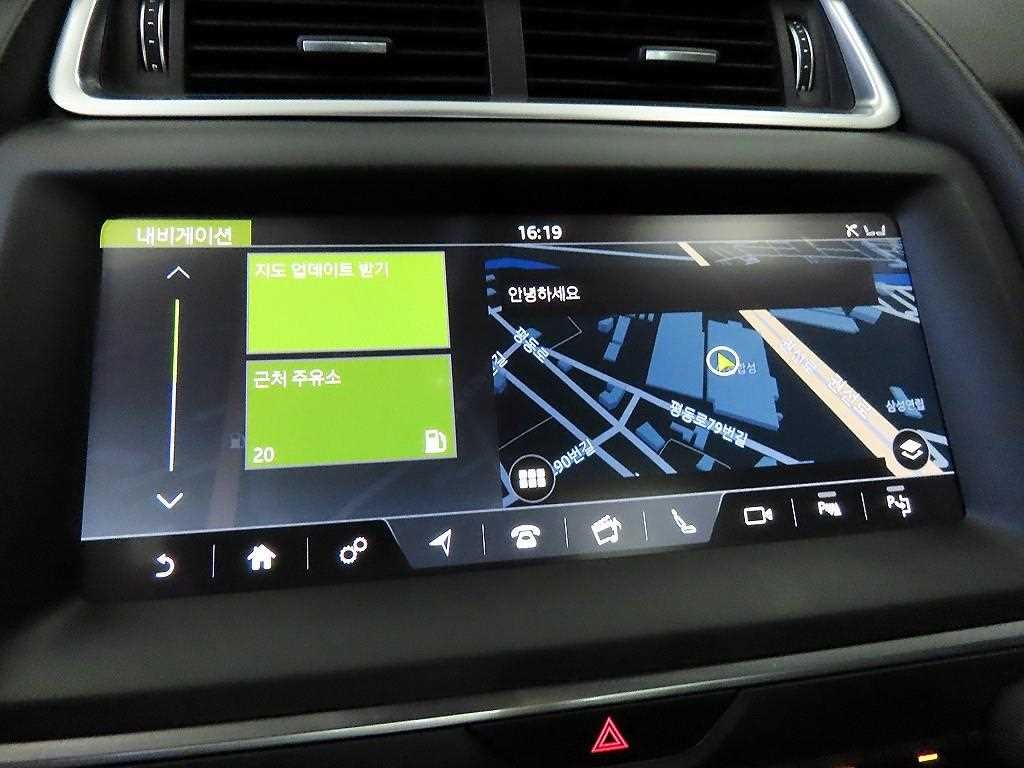 재규어 E-PACE P250 SE 이미지 13