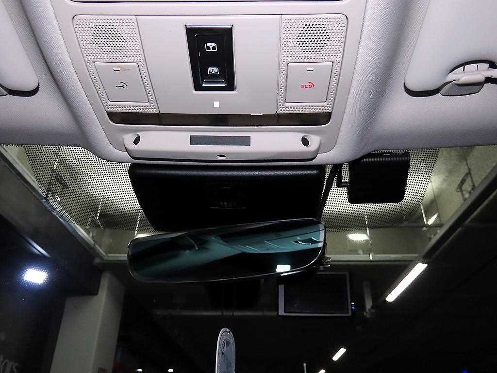 재규어 E-PACE P250 SE 이미지 15