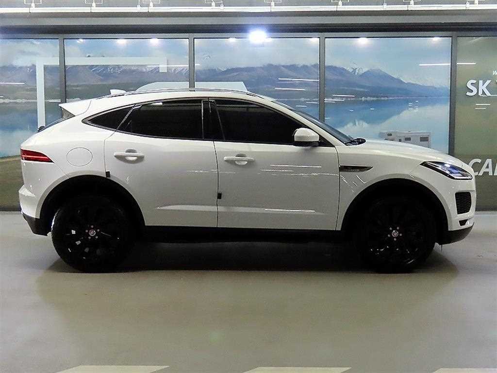 재규어 E-PACE P250 SE 이미지 3