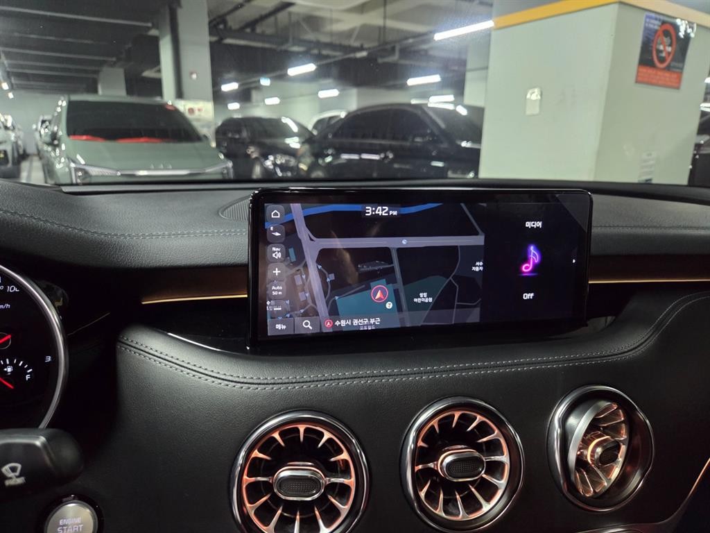 기아 스팅어 스팅어 마이스터 AWD 3.3 GT 마스터즈 터보 패키지 이미지 10