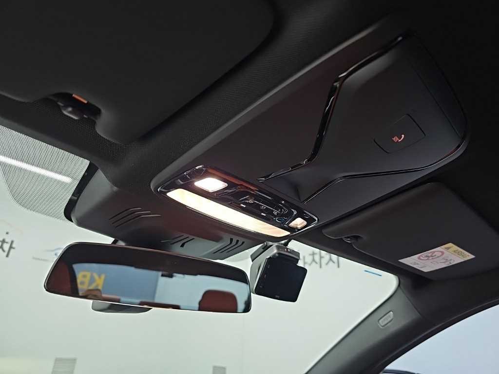 BMW 3시리즈 M3 6세대 컴패티션 M xDrive 이미지 15