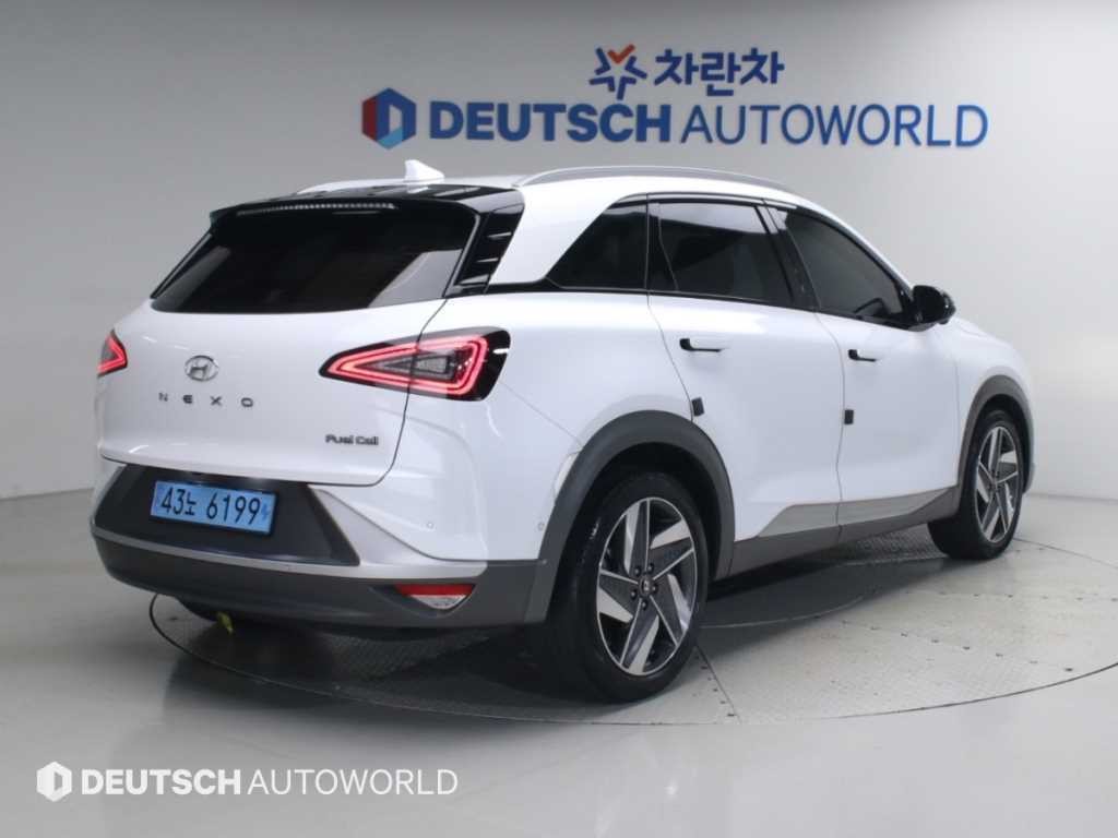 현대 넥쏘 프리미엄 이미지 2