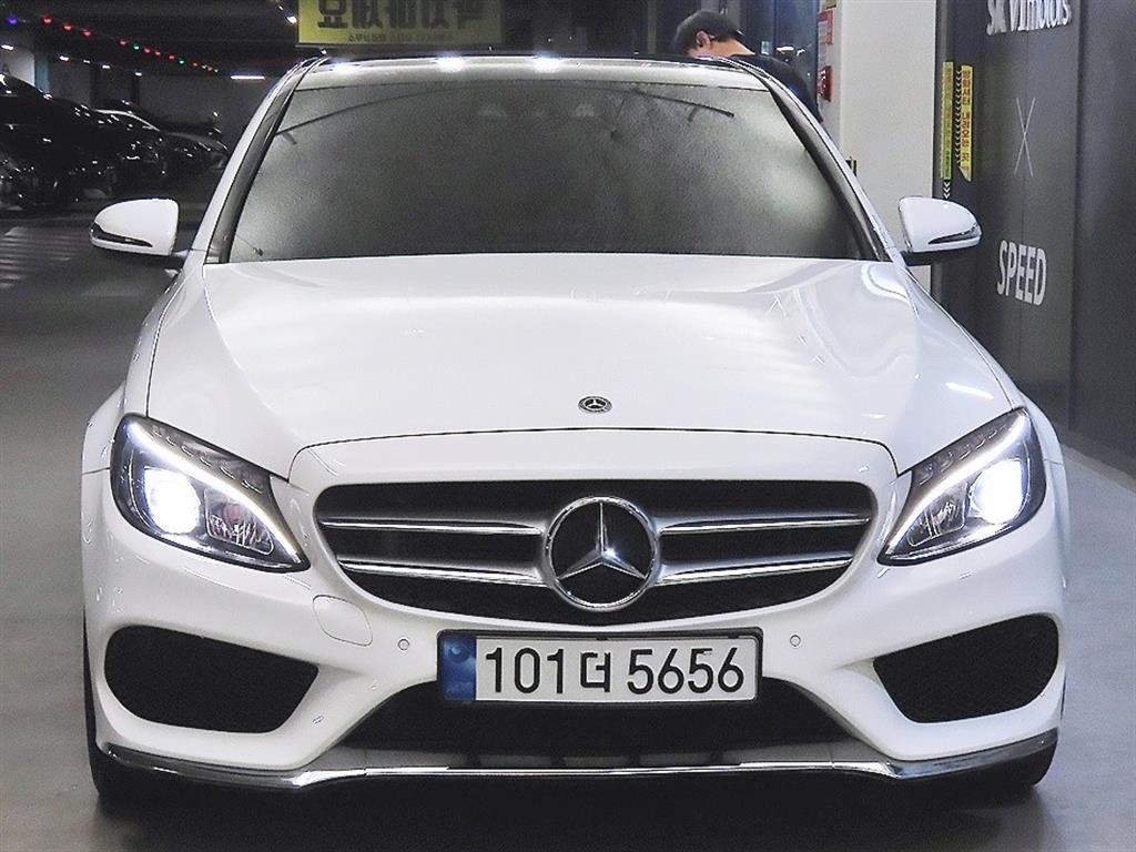 벤츠 C 클래스 C클래스 W205 C250 d 4MATIC 이미지 2