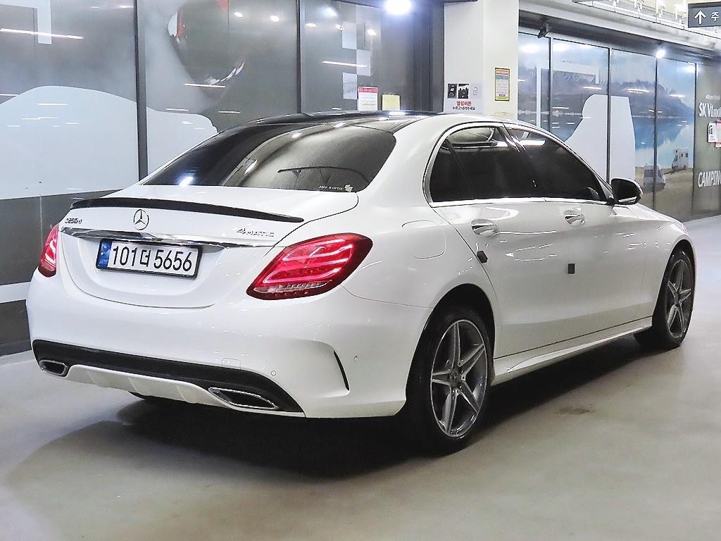 벤츠 C 클래스 C클래스 W205 C250 d 4MATIC 이미지 4