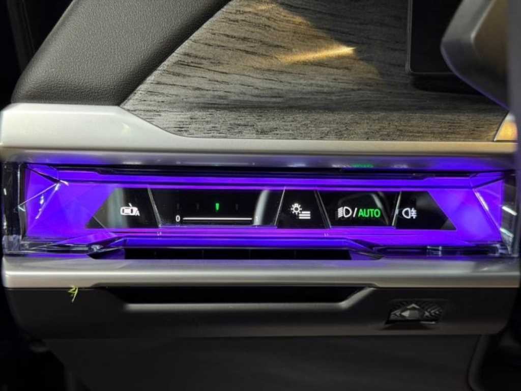 BMW 7시리즈 7시리즈 (G70) 740i xDrive M 스포츠 이미지 13